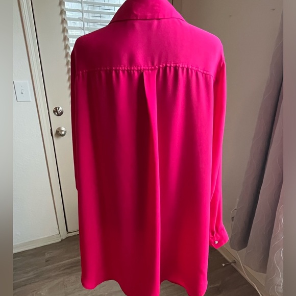 Hot pink button down - Picture 4 of 7